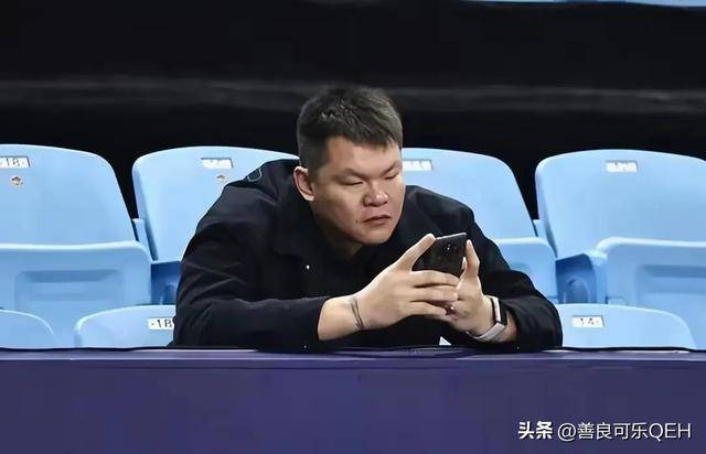 里尔后防疏漏频现，主帅策略考验