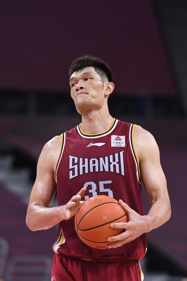 包含CBA球星高控35+15升职第二篮球队的词条