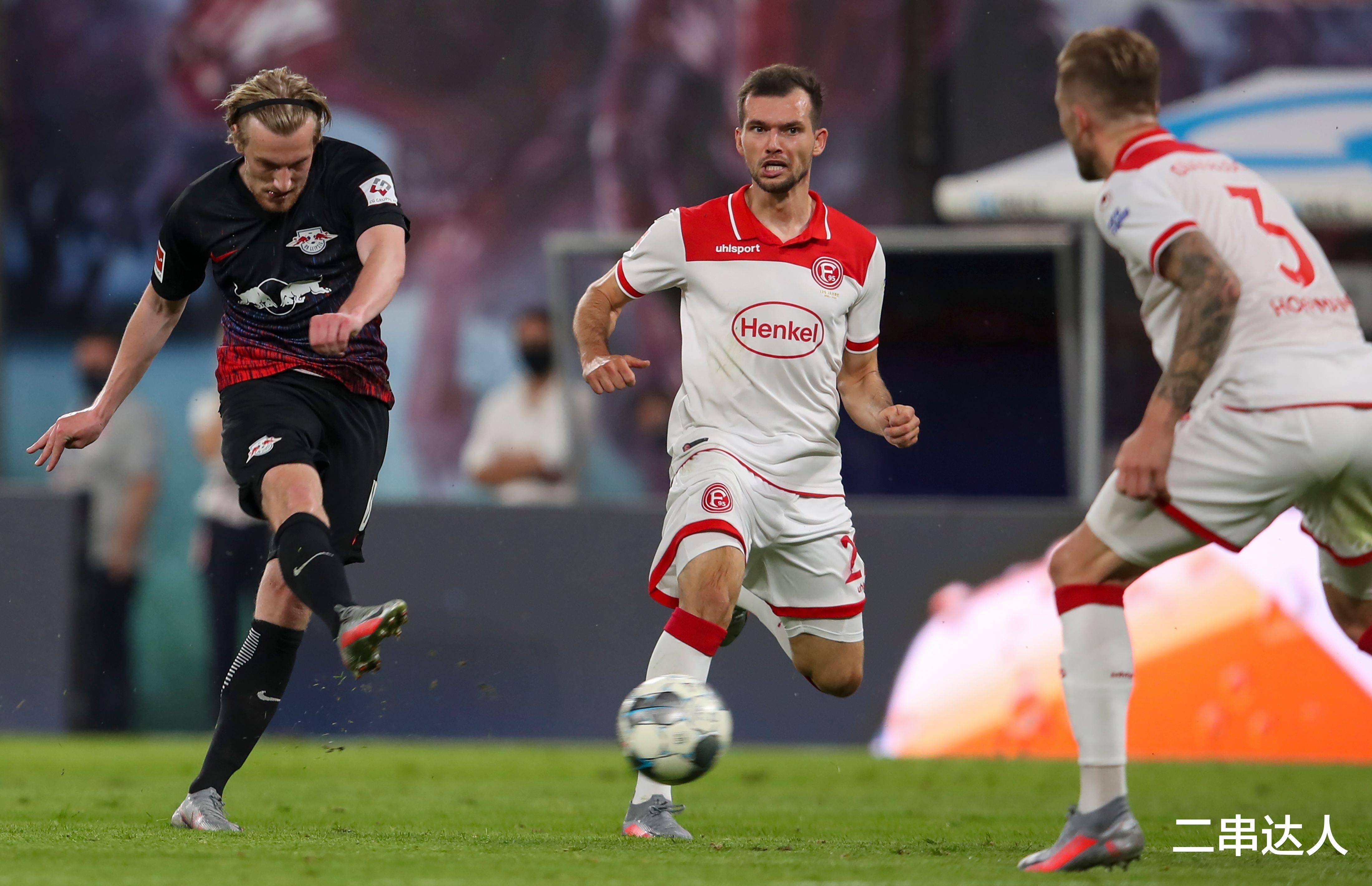 包含RB莱比锡在主场击败对手,稳固积分榜前列位置的词条 包含RB莱比锡在主场击败对手,稳固积分榜前列位置的词条