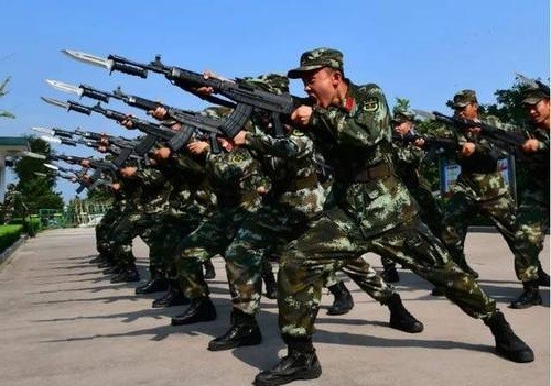 包含球队备战关键时刻，训练内容怎样调整？的词条