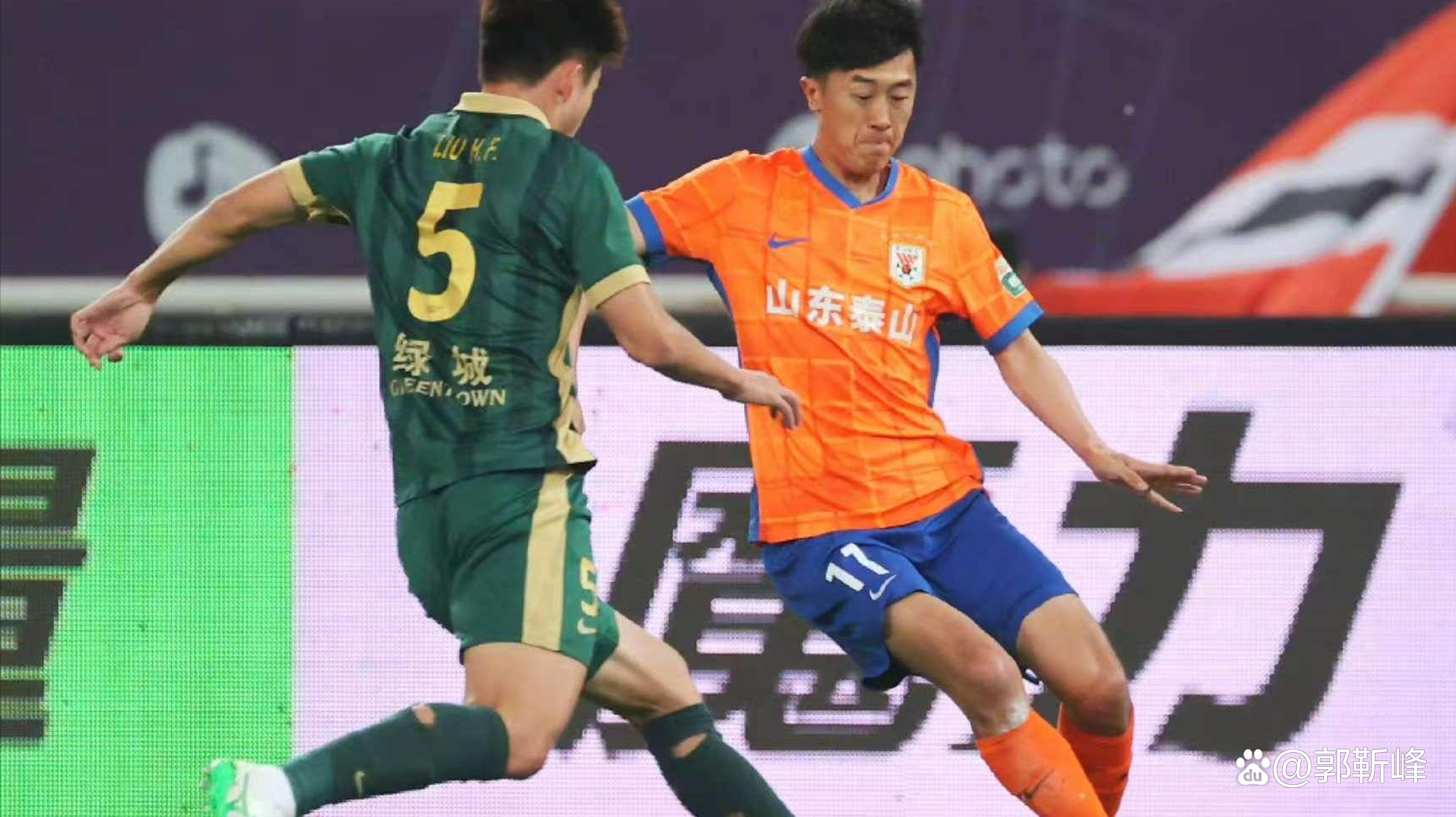 包含沈阳宏运客场惨败山东泰山，保级形势不容乐观的词条