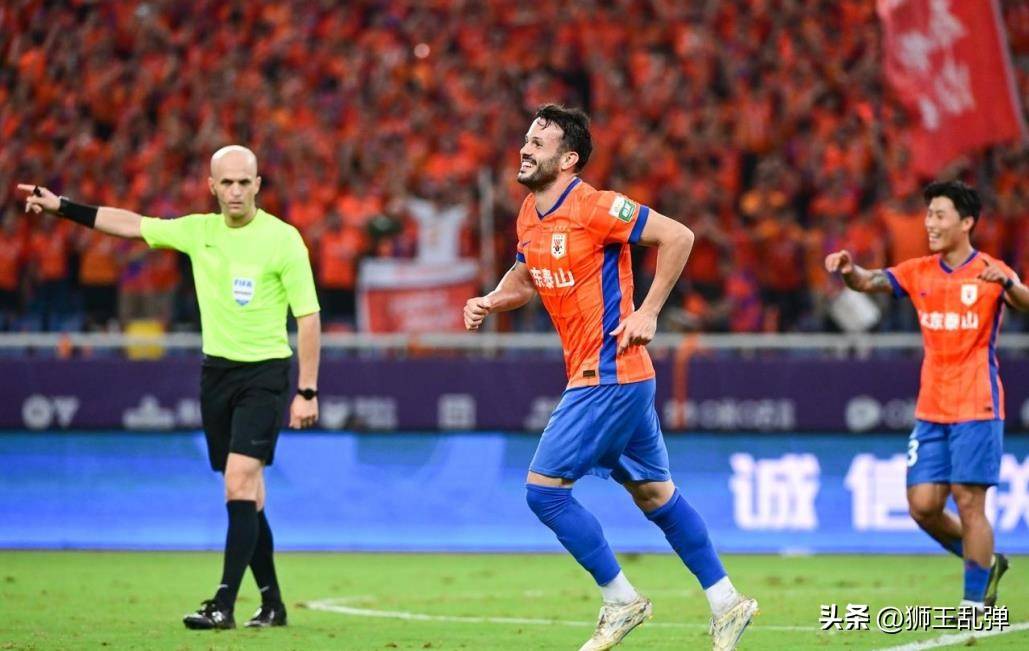 九游体育官网-篮球比赛裁判工资提出疑问，执法公正引争议的简单介绍