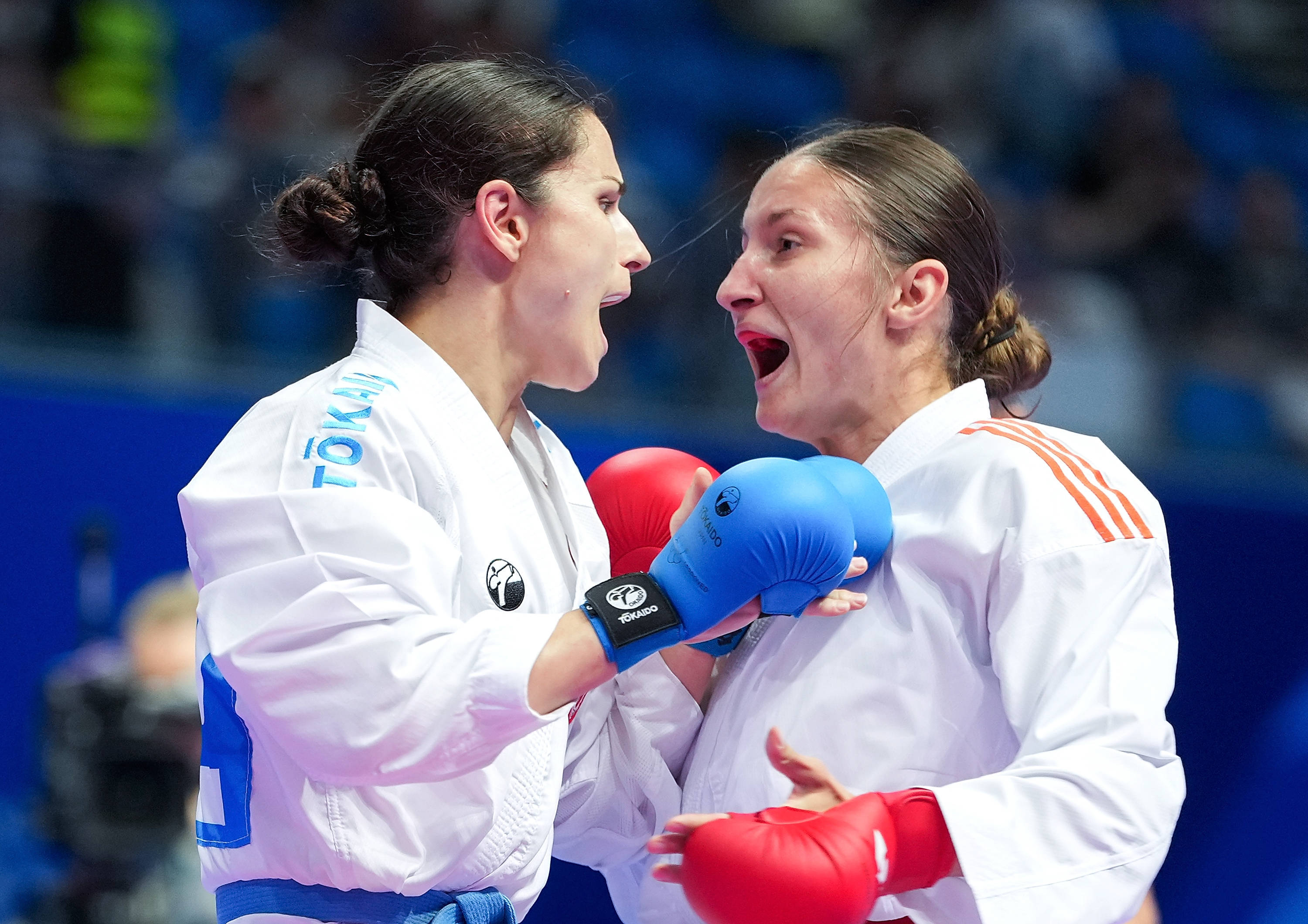 瑞士选手在击剑项目中逆袭获胜