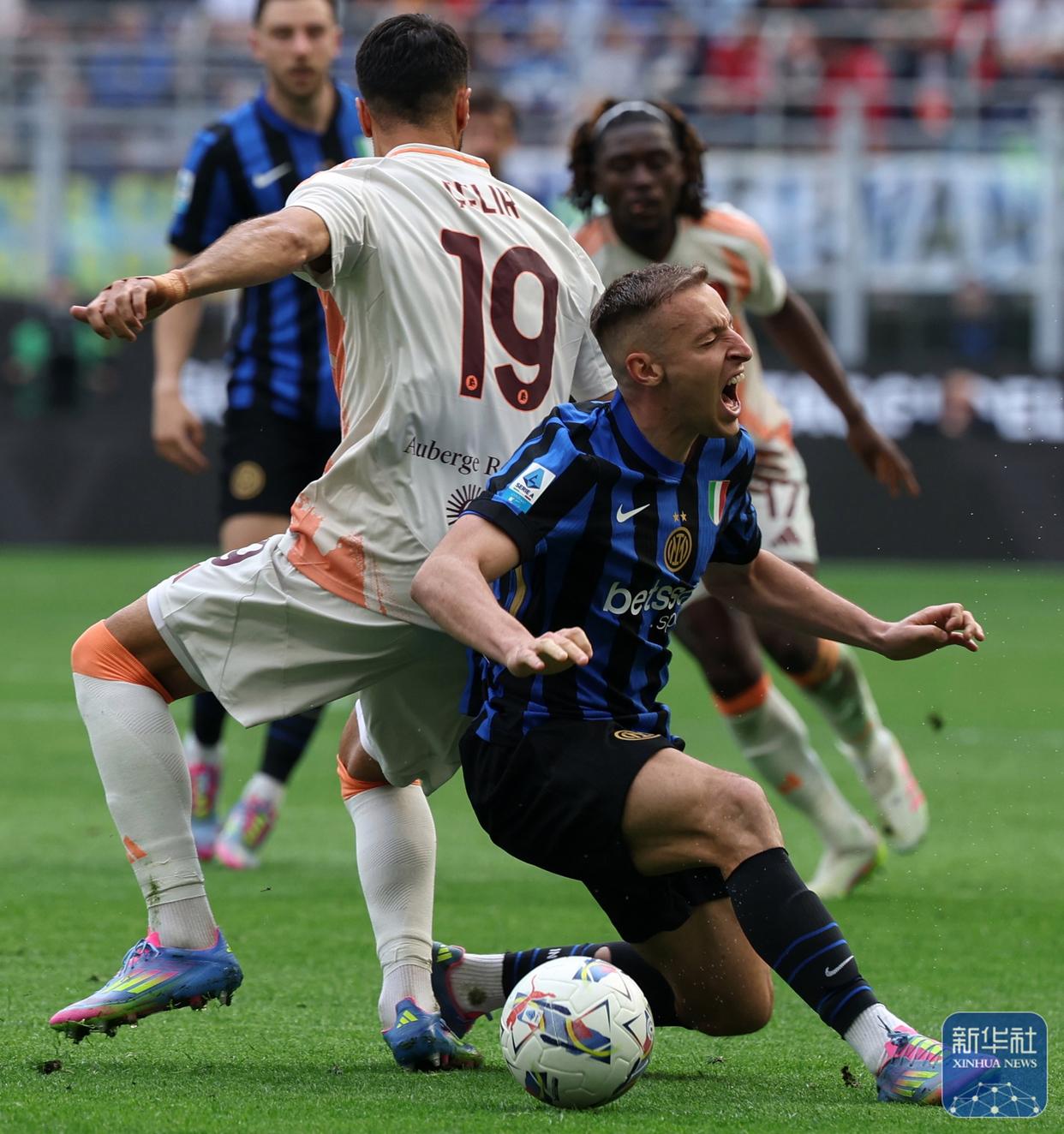 九游体育官方入口-罗马客场大胜，成功逆转晋级